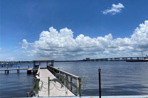Condo in Bradenton, Florida, 2 bedrooms  № 2113205 - photo 6