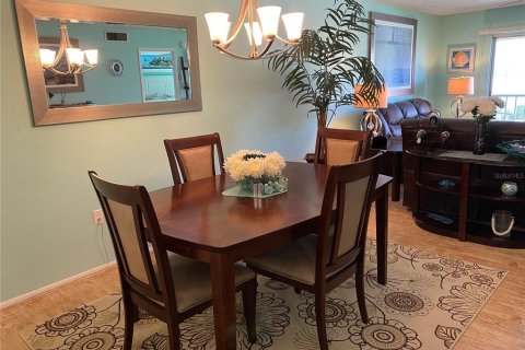 Condo in Bradenton, Florida, 2 bedrooms  № 2113205 - photo 12