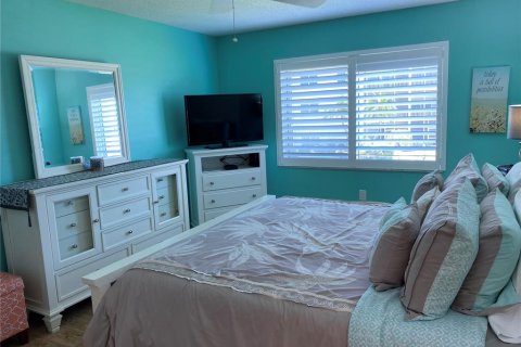 Condo in Bradenton, Florida, 2 bedrooms  № 2113205 - photo 16