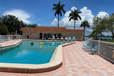 Condo in Bradenton, Florida, 2 bedrooms  № 2113205 - photo 4