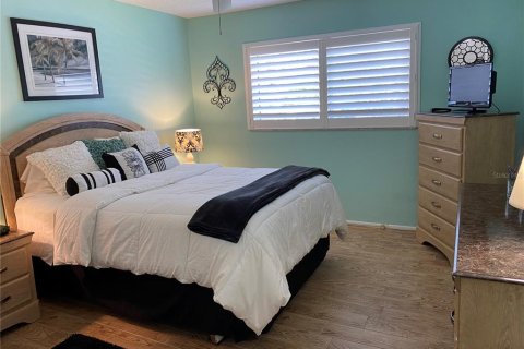Condo in Bradenton, Florida, 2 bedrooms  № 2113205 - photo 21