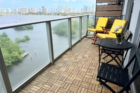 Condo in North Miami Beach, Florida, 2 bedrooms  № 1953128 - photo 4