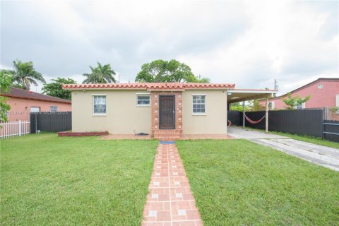 Casa en venta en Homestead, Florida, 2 dormitorios, 80.27 m2 № 1798879 - foto 1