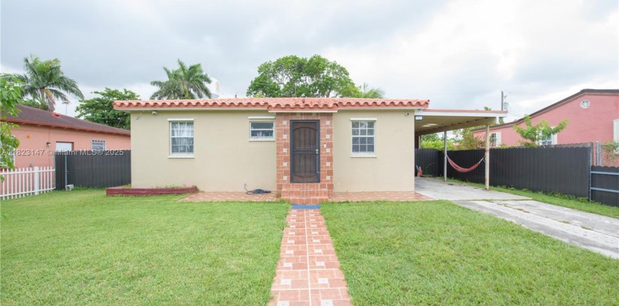 Casa en Homestead, Florida 2 dormitorios, 80.27 m2 № 1798879