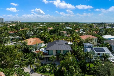 Villa ou maison à vendre à Key Biscayne, Floride: 6 chambres, 403.29 m2 № 2426541 - photo 16