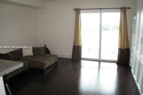 Снять в аренду кондоминиум в Майами, Флорида 40.88м2, № 2050905 - фото 13