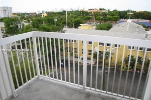 Снять в аренду кондоминиум в Майами, Флорида 40.88м2, № 2050905 - фото 9