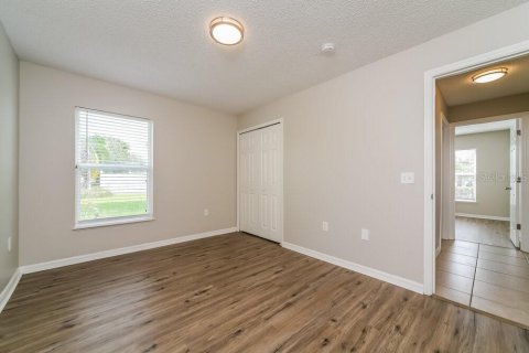 Villa ou maison à louer à Kissimmee, Floride: 3 chambres, 174.1 m2 № 2386791 - photo 13