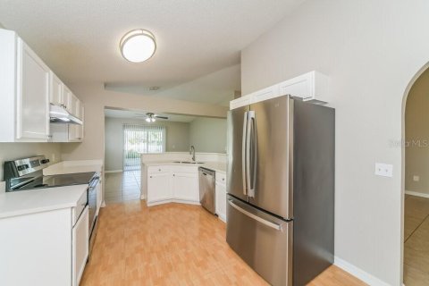 Villa ou maison à louer à Kissimmee, Floride: 3 chambres, 174.1 m2 № 2386791 - photo 7