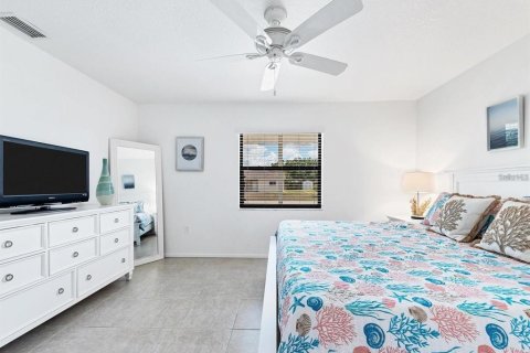 Casa en alquiler en Englewood, Florida, 2 dormitorios, 92.34 m2 № 1512258 - foto 9