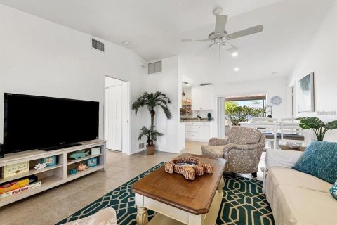 Casa en alquiler en Englewood, Florida, 2 dormitorios, 92.34 m2 № 1512258 - foto 8