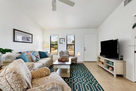 Casa en alquiler en Englewood, Florida, 2 dormitorios, 92.34 m2 № 1512258 - foto 7