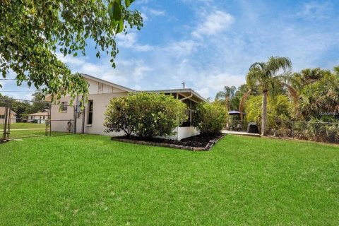 Casa en alquiler en Englewood, Florida, 2 dormitorios, 92.34 m2 № 1512258 - foto 15