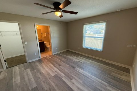 Villa ou maison à louer à Ocala, Floride: 3 chambres, 123.75 m2 № 2403728 - photo 9