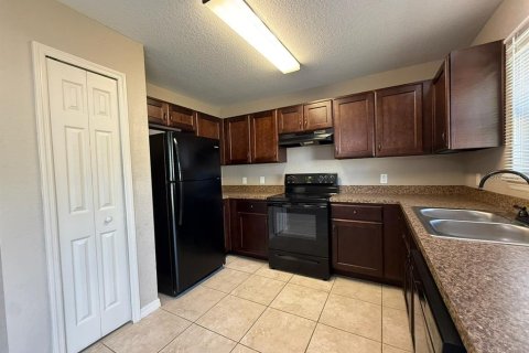 Villa ou maison à louer à Ocala, Floride: 3 chambres, 123.75 m2 № 2403728 - photo 6