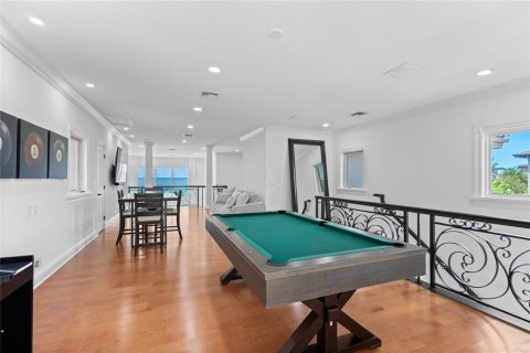 House in Longboat Key, Florida 5 bedrooms, 519.88 sq.m. № 1436221 - photo 26