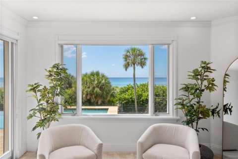 House in Longboat Key, Florida 5 bedrooms, 519.88 sq.m. № 1436221 - photo 17