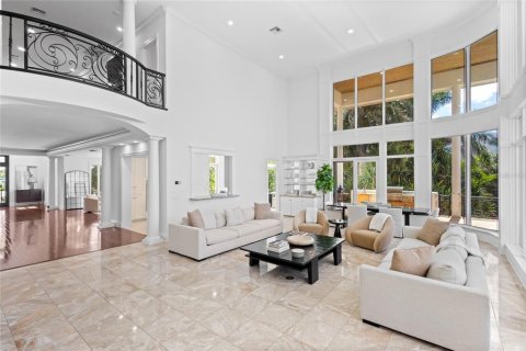 House in Longboat Key, Florida 5 bedrooms, 519.88 sq.m. № 1436221 - photo 9