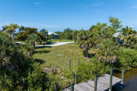 Terreno en venta en Port Charlotte, Florida № 2210972 - foto 7