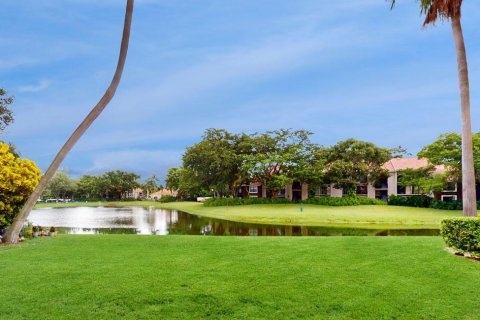 Apartamento en alquiler en West Palm Beach, Florida, 1 dormitorio, 75.81 m2 № 1077067 - foto 1