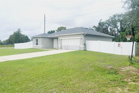 House in Ocala, Florida 4 bedrooms, 146.6 sq.m. № 1914070 - photo 2