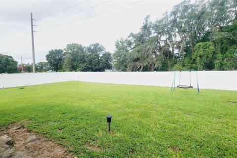 House in Ocala, Florida 4 bedrooms, 146.6 sq.m. № 1914070 - photo 23