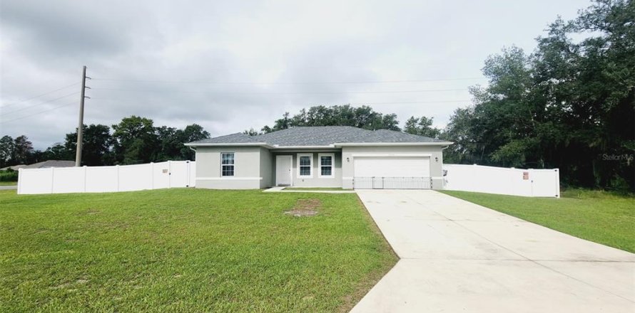 House in Ocala, Florida 4 bedrooms, 146.6 sq.m. № 1914070