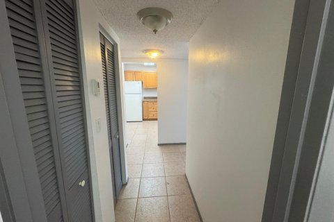 Condo in Boca Raton, Florida, 1 bedroom  № 2171454 - photo 16