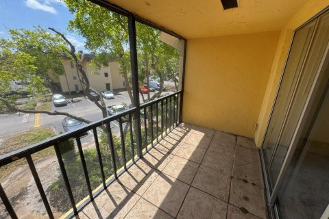 Condo in Boca Raton, Florida, 1 bedroom  № 2171454 - photo 11