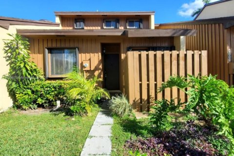 Townhouse in Davie, Florida 2 bedrooms, 123.19 sq.m. № 1952118 - photo 28