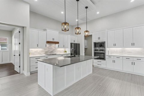 Купить виллу или дом в Лейкленд, Флорида 3 комнаты, 250.84м2, № 2134618 - фото 20