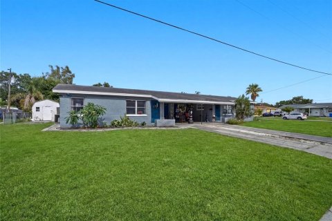 Immobilier commercial à vendre à Saint Petersburg, Floride: 6 chambres, 176.61 m2 № 2197003 - photo 26