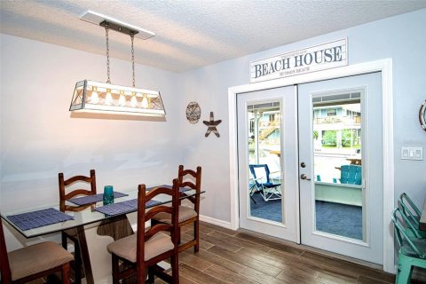 House in Hudson, Florida 2 bedrooms, 112.78 sq.m. № 2110368 - photo 12