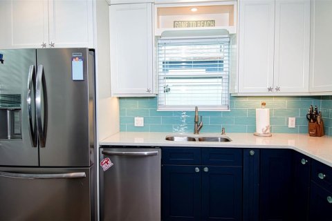 House in Hudson, Florida 2 bedrooms, 112.78 sq.m. № 2110368 - photo 9