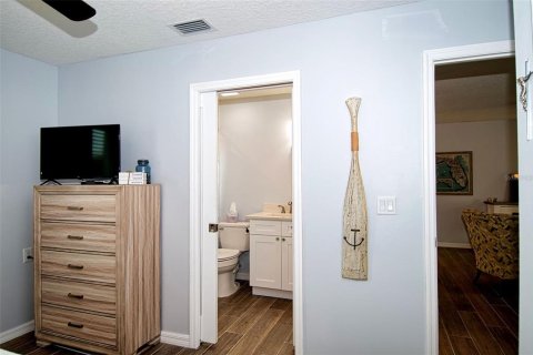 House in Hudson, Florida 2 bedrooms, 112.78 sq.m. № 2110368 - photo 22