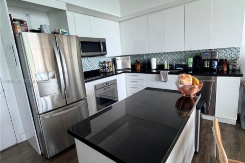 Купить кондоминиум в Майами, Флорида 2 спальни, 102.1м2, № 2173696 - фото 26