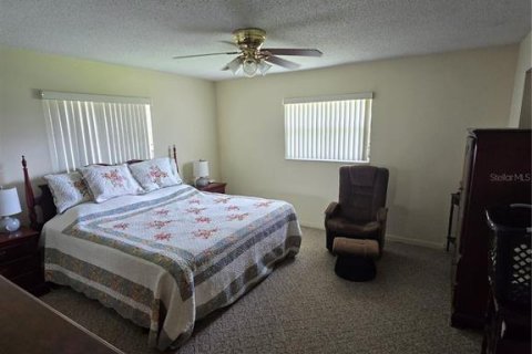 Casa en venta en Pinellas Park, Florida, 2 dormitorios, 147.44 m2 № 1823975 - foto 19