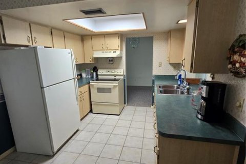 Casa en venta en Pinellas Park, Florida, 2 dormitorios, 147.44 m2 № 1823975 - foto 9