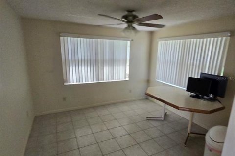 Casa en venta en Pinellas Park, Florida, 2 dormitorios, 147.44 m2 № 1823975 - foto 28