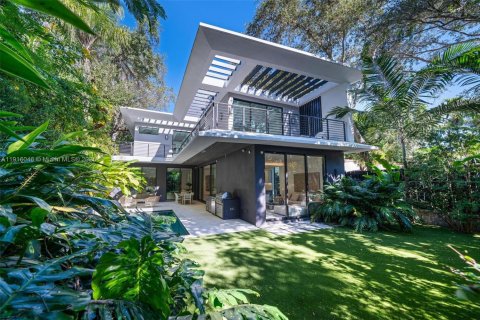 Купить виллу или дом в Майами, Флорида 5 спален, 386.57м2, № 1972139 - фото 27