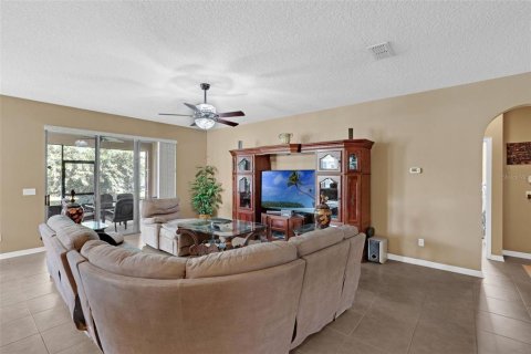 Villa ou maison à vendre à Minneola, Floride: 4 chambres, 264.59 m2 № 1916188 - photo 5