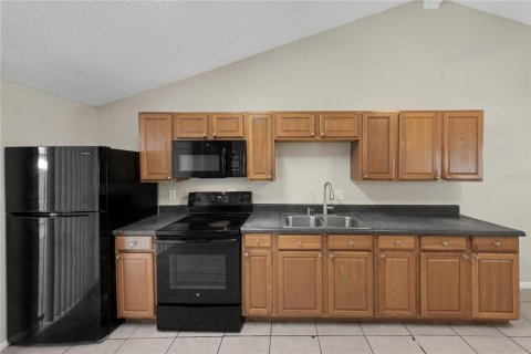 House in Tampa, Florida 2 bedrooms, 88.91 sq.m. № 1813033 - photo 7