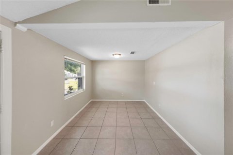 House in Tampa, Florida 2 bedrooms, 88.91 sq.m. № 1813033 - photo 10