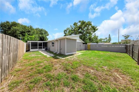 House in Tampa, Florida 2 bedrooms, 88.91 sq.m. № 1813033 - photo 4