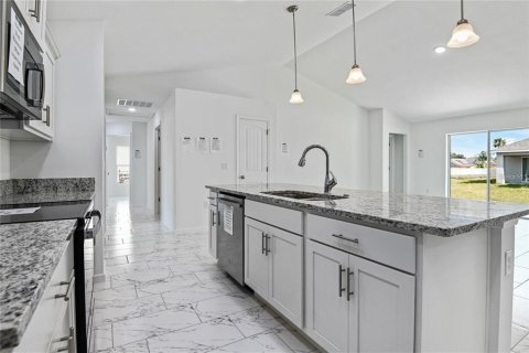 Casa en venta en Kissimmee, Florida, 4 dormitorios, 162.58 m2 № 2237807 - foto 2