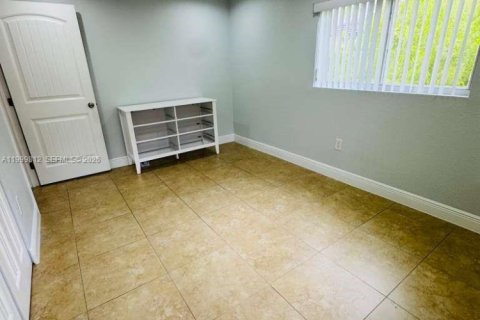 Copropriété à vendre à Miami, Floride: 3 chambres, 123.1 m2 № 2189334 - photo 18