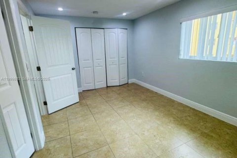 Copropriété à vendre à Miami, Floride: 3 chambres, 123.1 m2 № 2189334 - photo 21