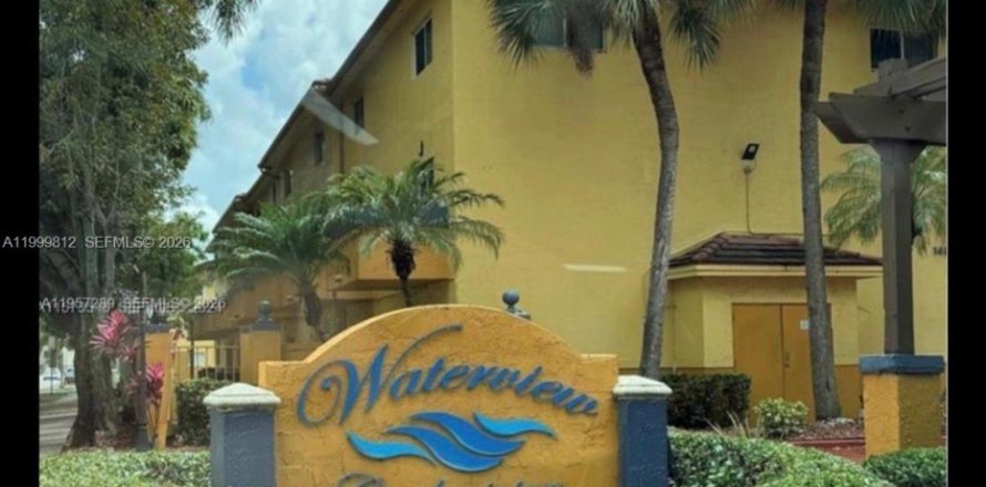 Condo à Miami, Floride, 3 chambres  № 2189334