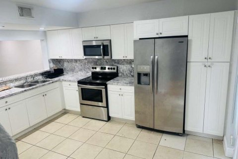 Copropriété à vendre à Miami, Floride: 3 chambres, 123.1 m2 № 2189334 - photo 5