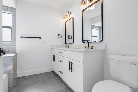 Villa ou maison à louer à Palm Harbor, Floride: 3 chambres, 180.88 m2 № 1829606 - photo 16